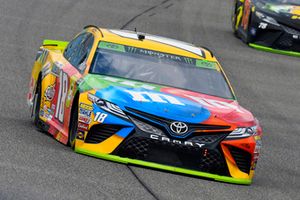 Kyle Busch, Joe Gibbs Racing, Toyota Camry M&M's