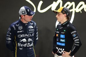 Oscar Piastri, McLaren, Max Verstappen, Red Bull Racing