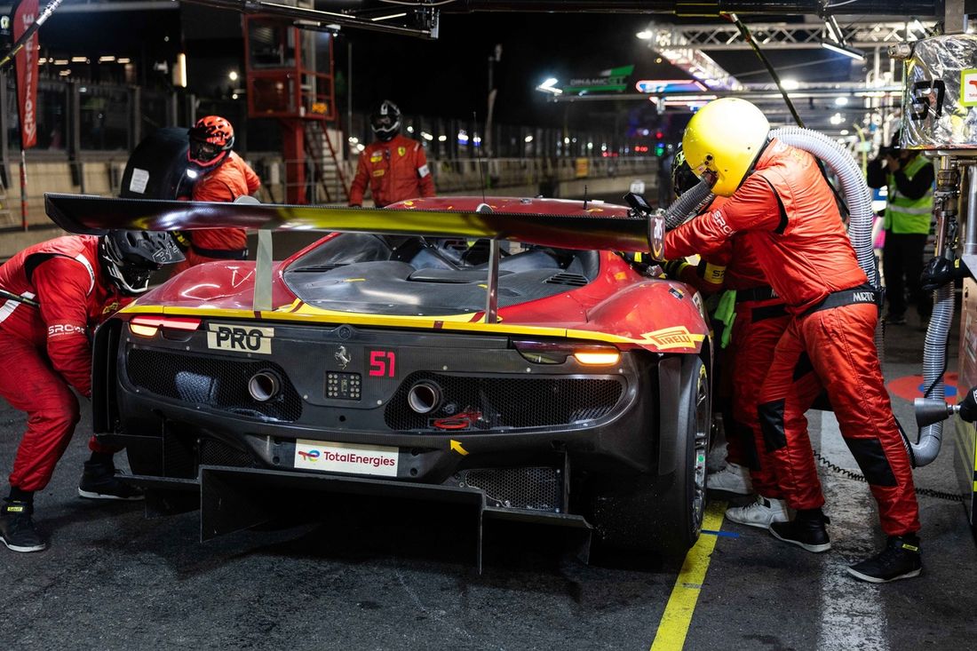 #51 AF Corse - Francorchamps Motors Ferrari 296 GT3: Alessio Rovera, Vincent Abril, Alessandro Pier Guidi