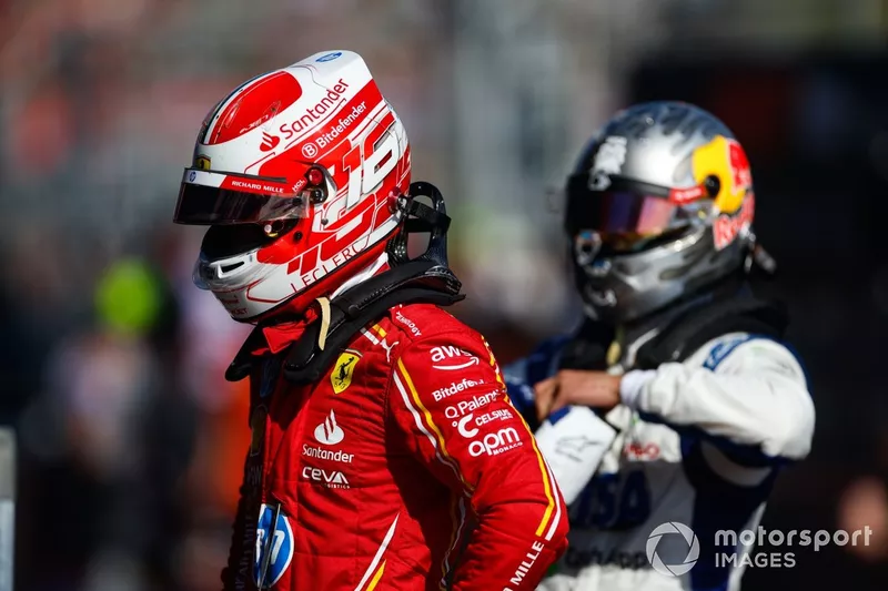 Charles Leclerc, Scuderia Ferrari, in Parc Ferme na kwalificatie