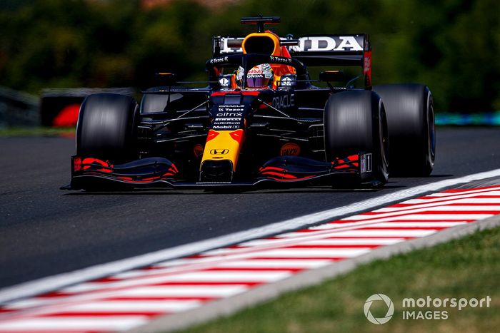 Max Verstappen, Red Bull Racing RB16B


