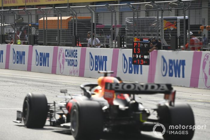 Max Verstappen, Red Bull Racing RB16B