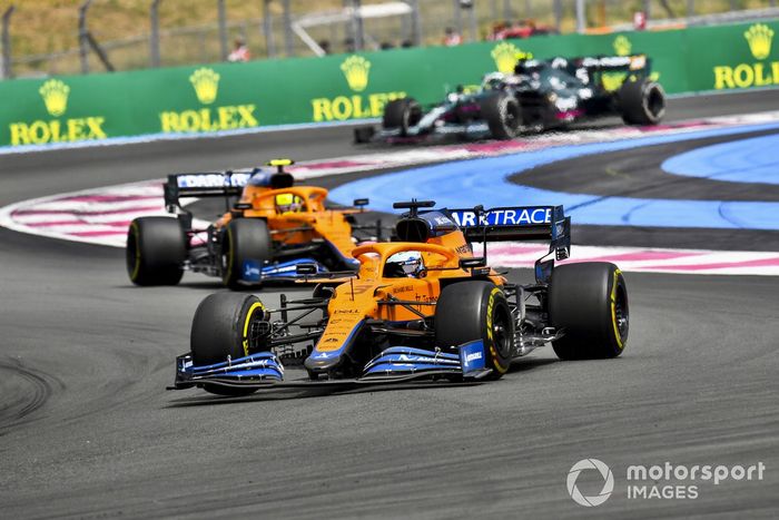 Daniel Ricciardo, McLaren MCL35M, Lando Norris, McLaren MCL35M