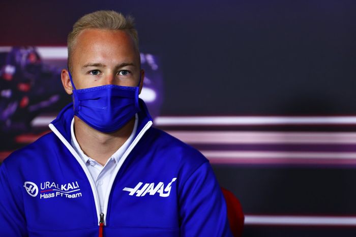 Nikita Mazepin, Haas F1 durante la conferencia de prensa