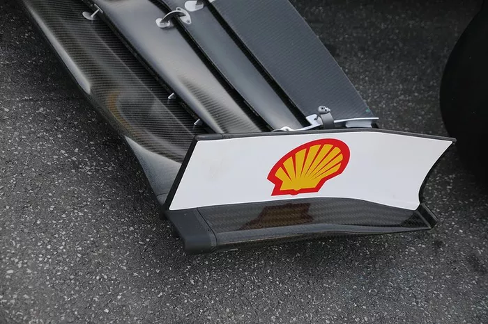 Detalle del alerón delantero del Ferrari SF90