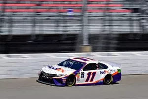  Denny Hamlin, Joe Gibbs Racing, Toyota Camry FedEx Office