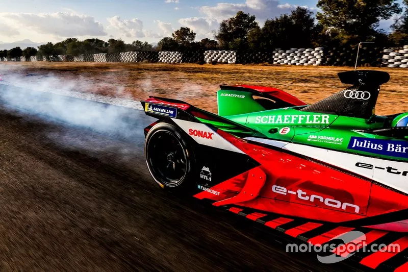 Audi e-tron FE06