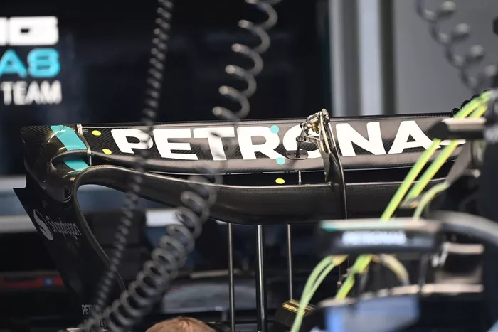 Mercedes W14 detalles técnicos