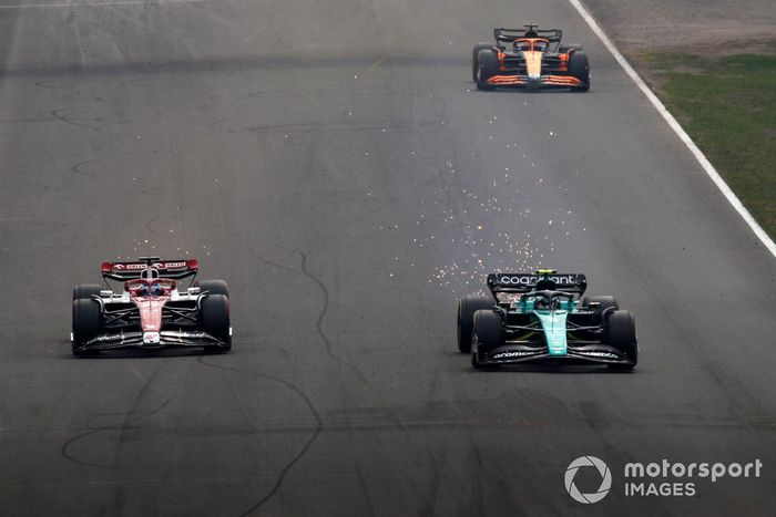 Sebastian Vettel, Aston Martin AMR22, Valtteri Bottas, Alfa Romeo C42, Daniel Ricciardo, McLaren MCL36