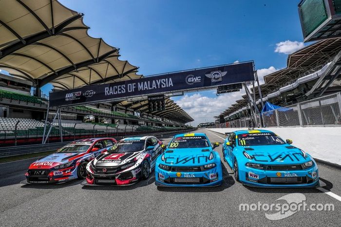 Title Contenders, cars of Norbert Michelisz, BRC Hyundai N Squadra Corse Hyundai i30 N TCR, Esteban Guerrieri, ALL-INKL.COM Münnich Motorsport Honda Civic Type R TCR, Yvan Muller, Cyan Racing Lynk & Co 03 TCR, Thed Björk, Cyan Racing Lynk & Co 03 TCR
