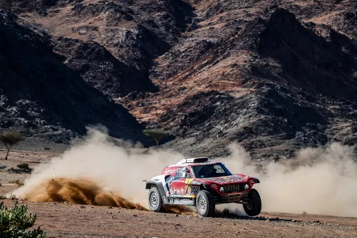 #302 JCW X-Raid Team: Stephane Peterhansel, Paulo Fiuza