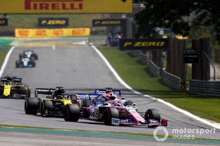 Lance Stroll, Racing Point RP19, Daniel Ricciardo, Renault F1 Team R.S.19, y Sergio Pérez, Racing Point RP19
