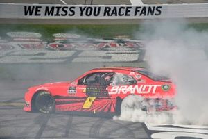 Race winner Justin Allgaier, JR Motorsports, Chevrolet Camaro