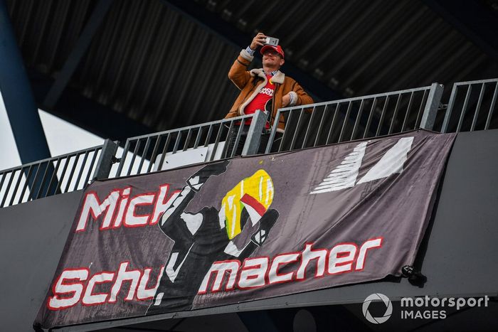 Apoyo para Mick Schumacher