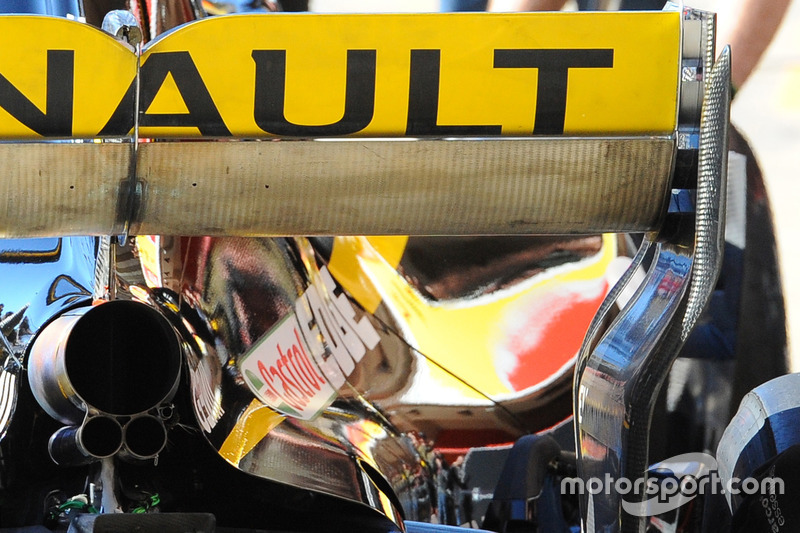 Заднее крыло Renault RS18