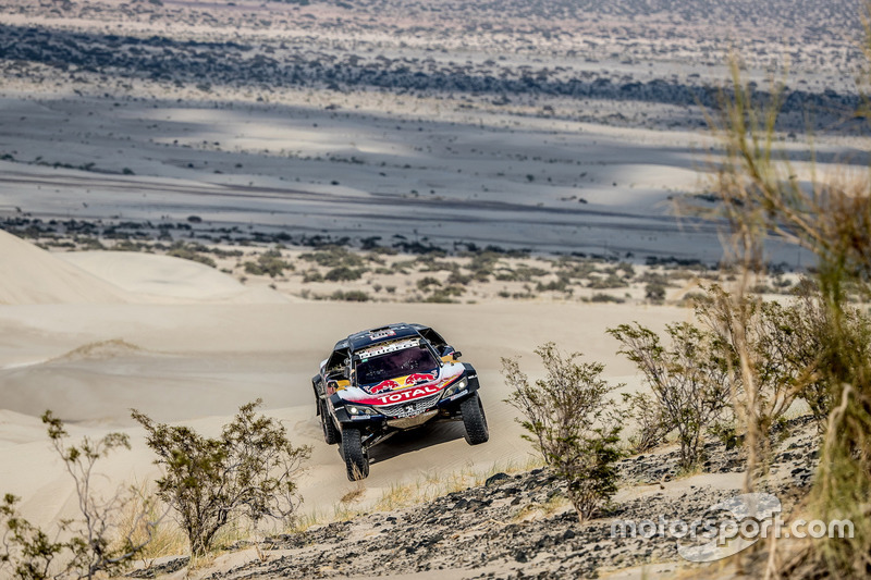 #303 Peugeot Sport Peugeot 3008 DKR: Carlos Sainz, Lucas Cruz