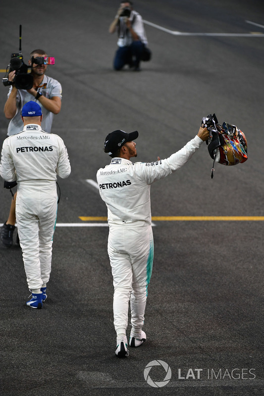 Lewis Hamilton, Mercedes AMG F1 and pole sitter Valtteri Bottas, Mercedes AMG F1