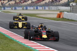Даніель Ріккардо, Red Bull Racing RB14, Карлос Сайнс-мол., Renault Sport F1 Team R.S. 18.