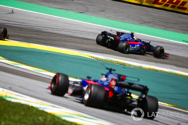 Pierre Gasly, Scuderia Toro Rosso STR12, Brendon Hartley, Scuderia Toro Rosso STR12