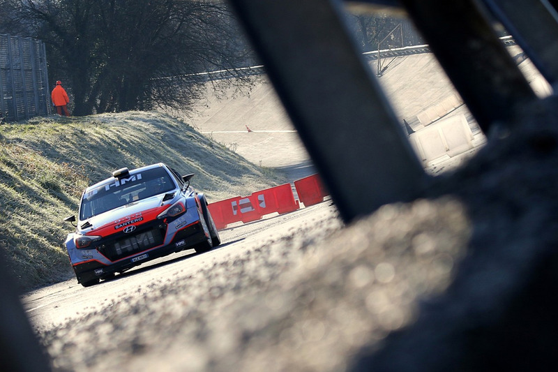 Andreas Mikkelsen, Thierry Neuville, Hyundai NG i20 WRC