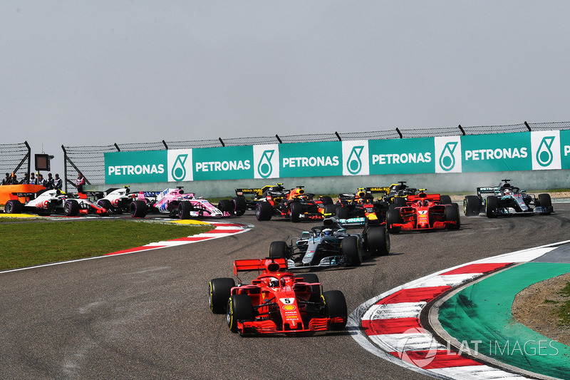 Partenza: Sebastian Vettel, Ferrari SF71H al comando