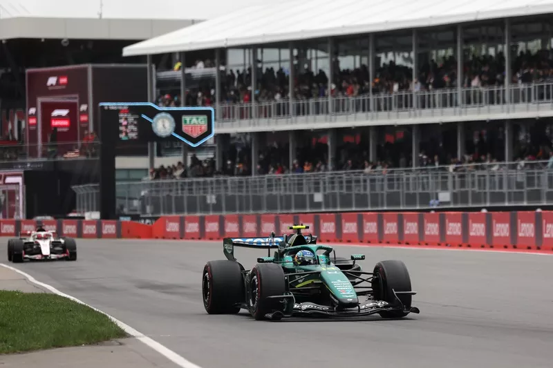 Fernando Alonso, Aston Martin Racing