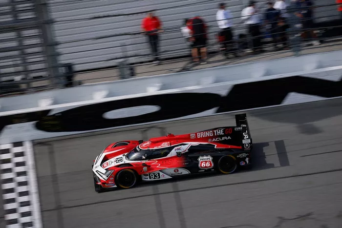 #93 Acura Meyer Shank Racing w/Curb Agajanian Acura ARX-06: Renger van der Zande, Nick Yelloly, Alex Palou, Kaku Ohta