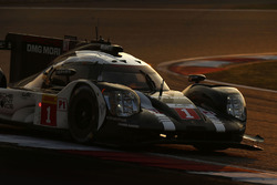 #1 Porsche Team, Porsche 919 Hybrid: Timo Bernhard, Mark Webber, Brendon Hartley