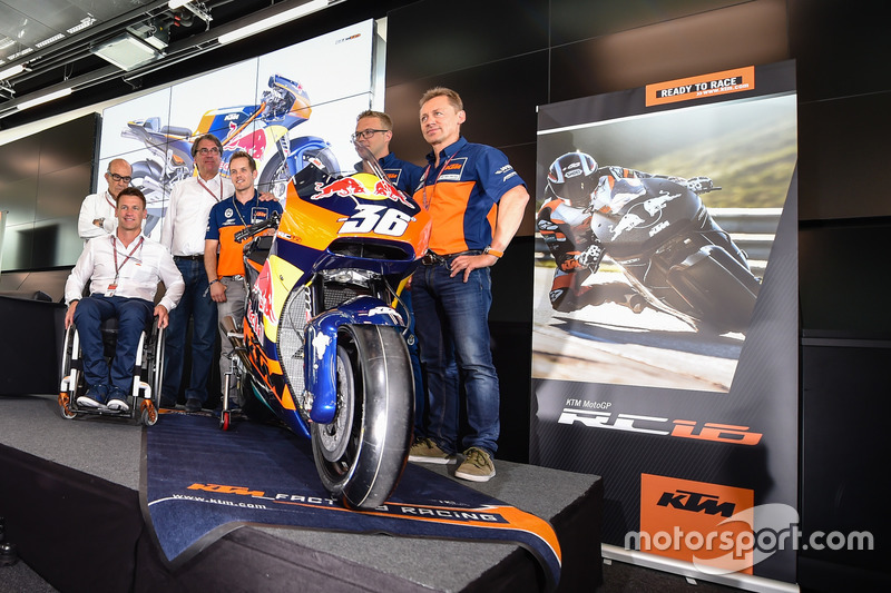 Mika Kallio, Sebastian Risse Pit Beirer and Mike Leitner unveiling the KTM MotoGP bike