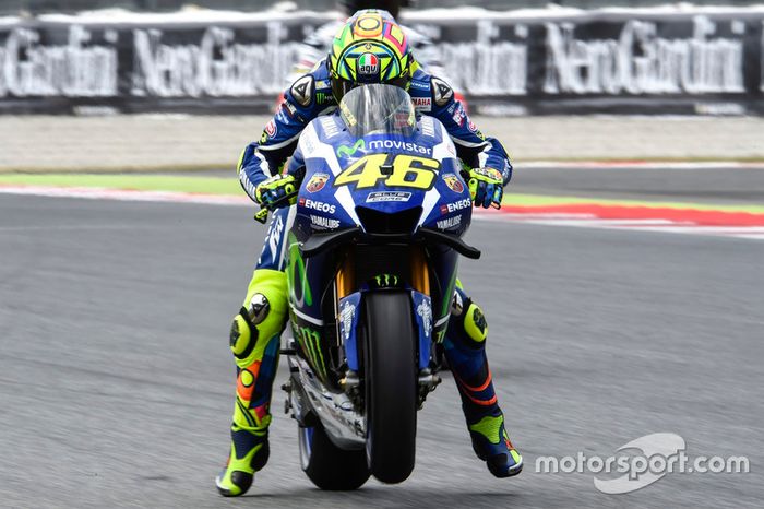 Valentino Rossi, Yamaha Factory Racing, Inicio de la práctica