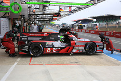 Лукас ди Грасси, Лоик Дюваль, Оливер Джарвис, #8 Audi Sport Team Joest Audi R18 e-tron quattro