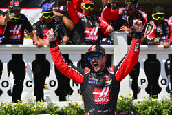 Sieger Kurt Busch, Stewart-Haas Racing, Chevrolet