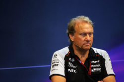 Роберт Фернелі, керівник команди Sahara Force India F1 Team Deputy Team Principal під час прес-конф
