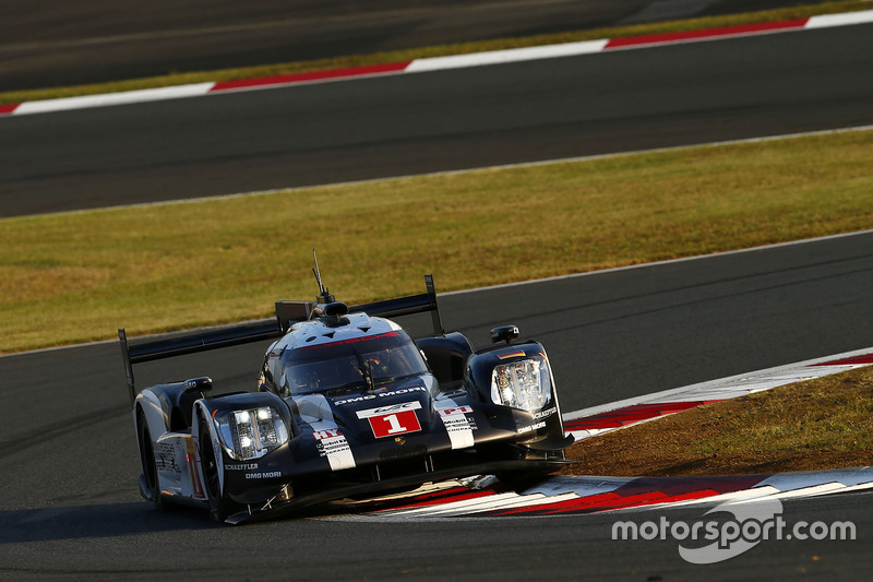 #1 Porsche Team Porsche 919 Hybrid: Timo Bernhard, Mark Webber, Brendon Hartley