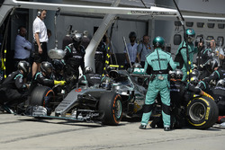 Ніко Росберг, Mercedes AMG F1 W07 Hybrid, піт-стоп