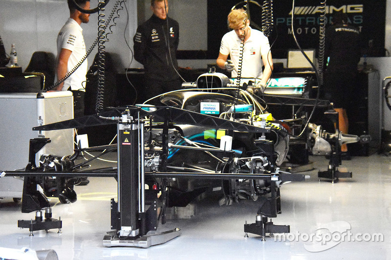Mercedes W09 front detail