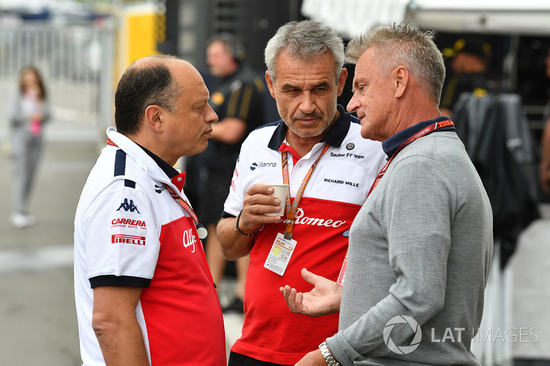 Frederic Vasseur, Sauber, Team Principal con Beat Zehnder, Sauber Manager y Eje Elgh, Manager