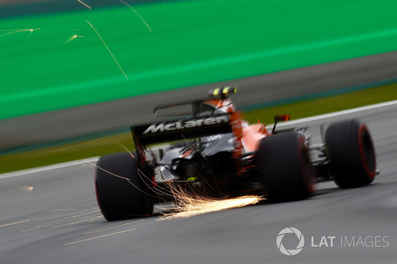 Unfall: Stoffel Vandoorne, McLaren MCL32