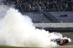 Race winner Austin Dillon, Richard Childress Racing Chevrolet Camaro