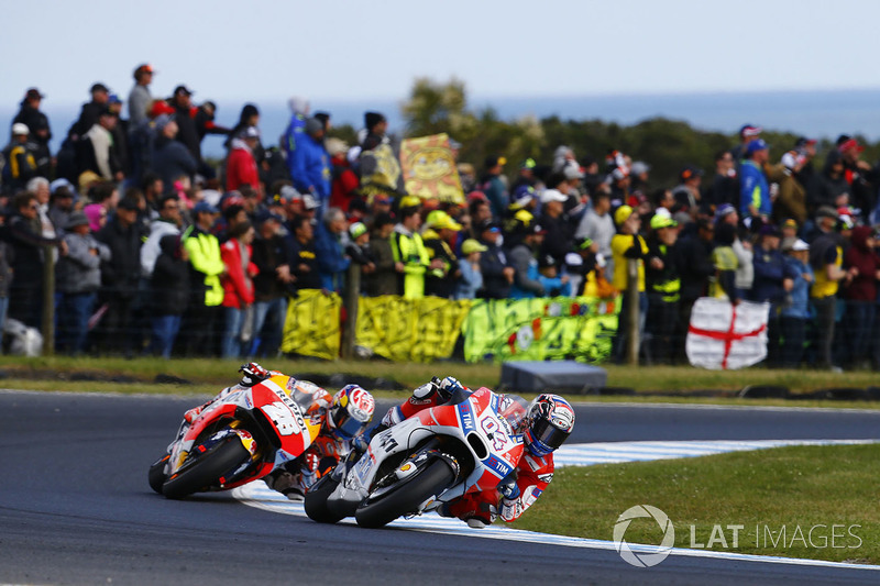 Lá atrás, Andrea Dovizioso viveu dia péssimo. A Ducati não andou bem, ele foi ultrapassado por Scott Redding e Dani Pedrosa na última reta e foi apenas o 13º. Sua desvantagem para Márquez foi de 11 para 33 pontos.