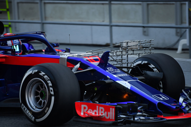 Pierre Gasly, Scuderia Toro Rosso STR13 with aero sensor