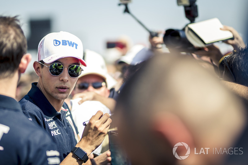 Esteban Ocon, Force India F1 signs autographs for the fans