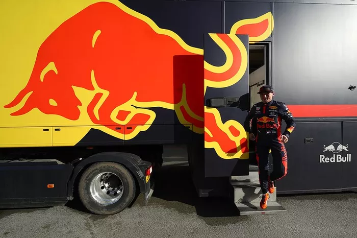 Max Verstappen, Red Bull RB8
