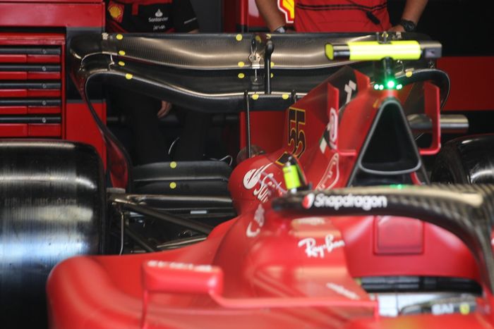 Detalle del alerón trasero del Ferrari F1-75