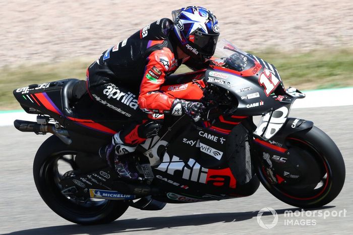 Maverick Viñales, Aprilia Racing Team