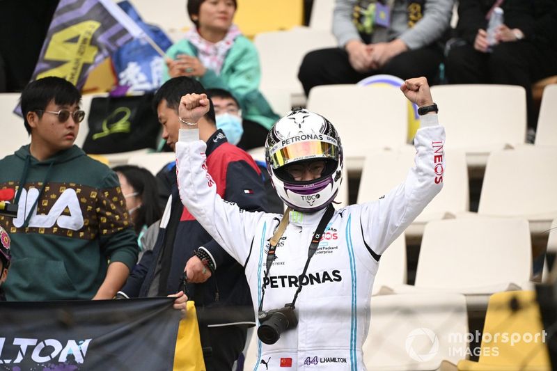 Il sostegno dei tifosi a Lewis Hamilton, Mercedes-AMG F1 Team
