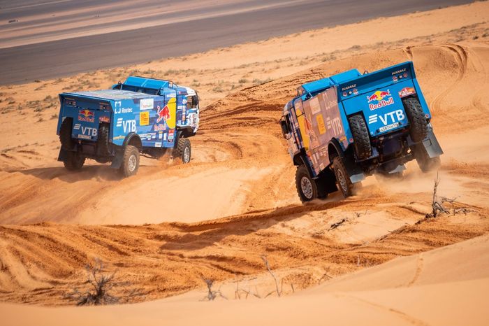 #509 Kamaz - Master: Andrey Karginov, Andrey Mokeev, Ivan Malkov, #501 Kamaz  Master: Anton Shibalov, Dmitrii Nikitin, Ivan Tatarinov