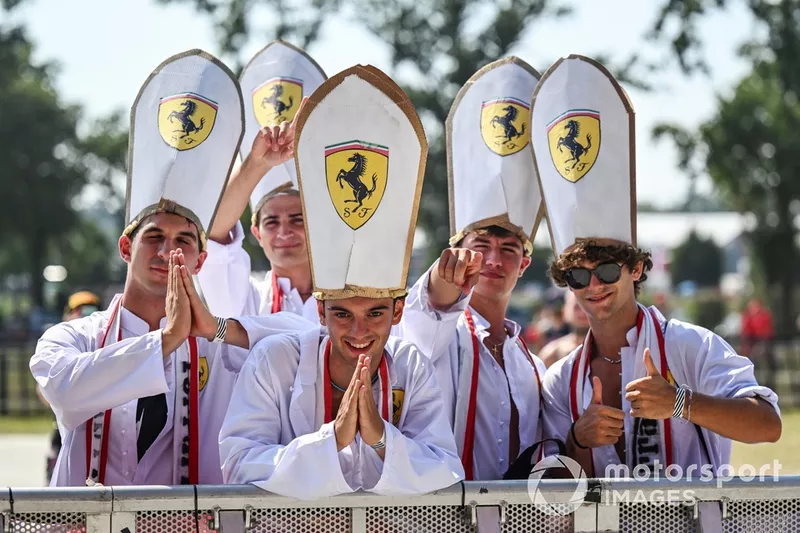 Les fans soutiennent Ferrari