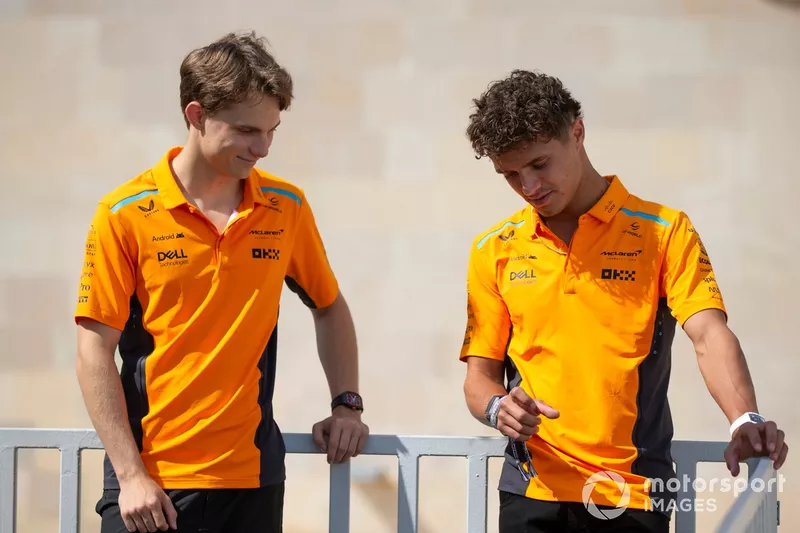 Oscar Piastri, McLaren F1 Team et Lando Norris, McLaren F1 Team
