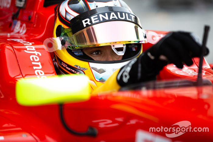 El 2018 de Sacha Fenestraz en imágenes: